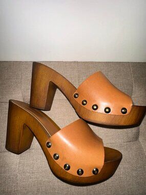 NEW Ariat Unbridled Tan Leather Wood Platform Slide Clog Mule Sandals Heels 9.5